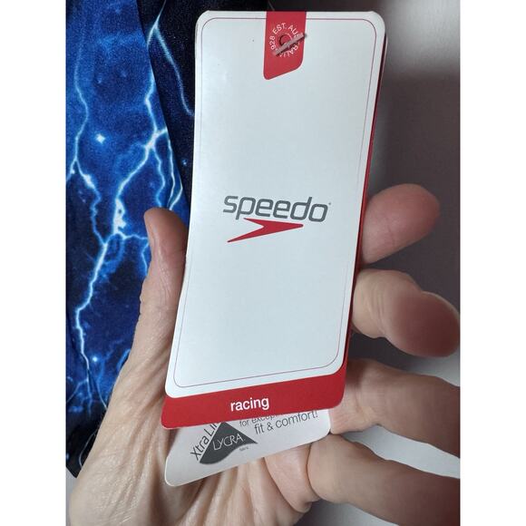 Speedo Womens SPEEDO LIGHTNING STRIKES FEMALE FLYBACK BLUE One Piece Size 32 NWT - Picture 5 of 8